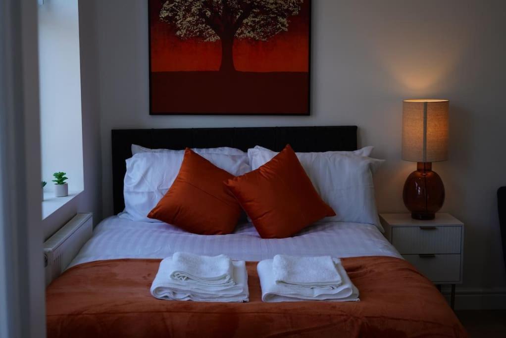 New Private 2 * London